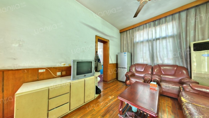 纺织品厂宿舍二手房实景图