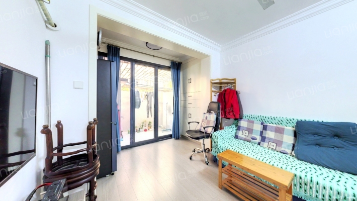 巨杨小区二手房实景图