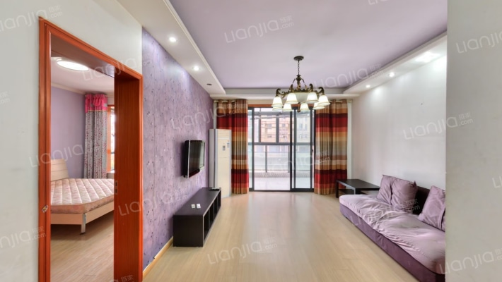 和地蓝湾二手房实景图