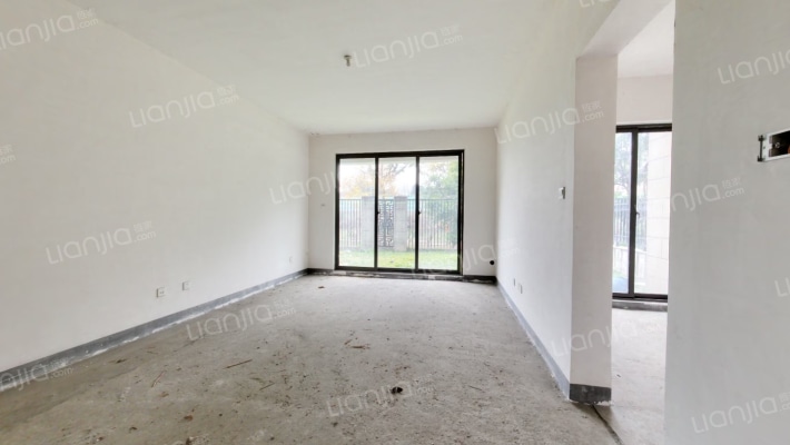 万达城依山墅二手房实景图