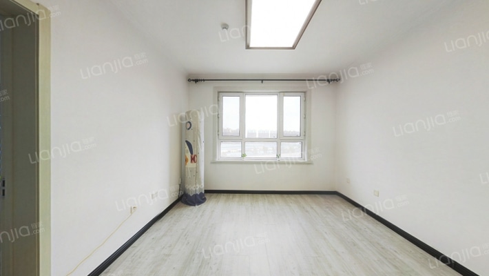 万龙世纪城二手房实景图