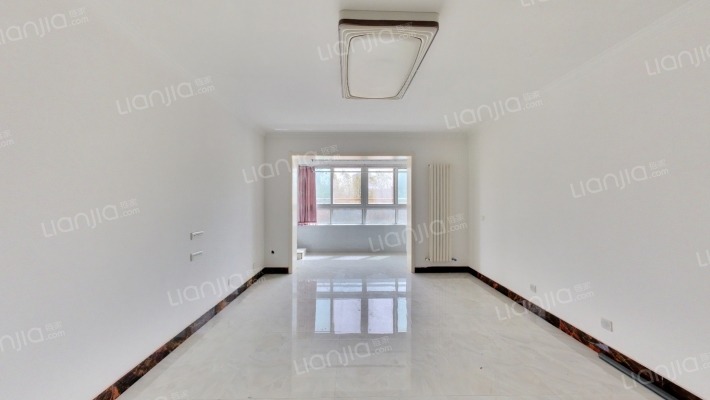 埃菲尔公馆二手房实景图