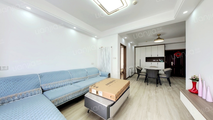 东风·佳园三期二手房实景图