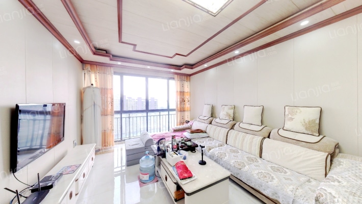 临桂新区澜湖国际270度一线江景，全屋吊顶精装修3房-客厅