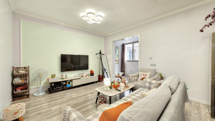 观凤小区玲珑新居二手房实景图