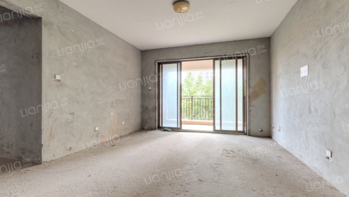 礼顿金御海湾二手房实景图