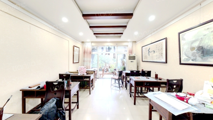 银泰新苑二手房实景图