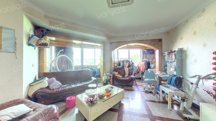 迎春公寓二手房实景图