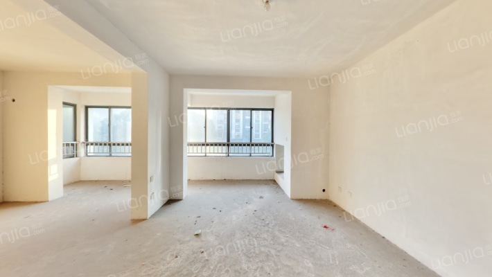 锦绣花苑东区二手房实景图