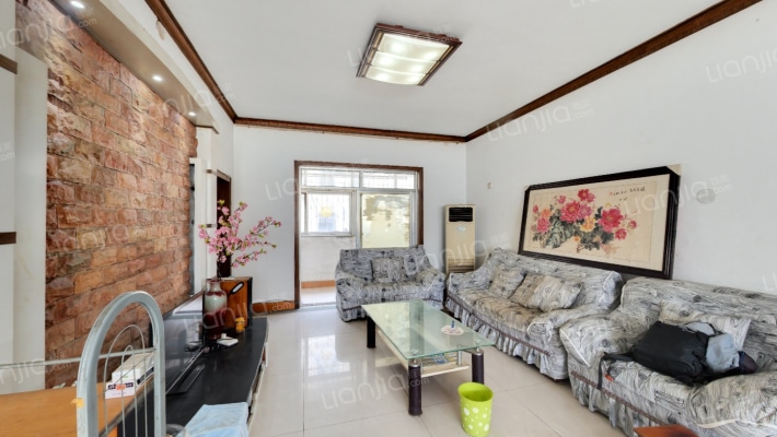 水果市场家属院二手房实景图