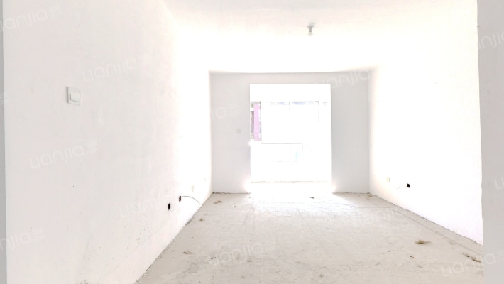 天地新城 户型通透 随时过户  户型方正-客厅