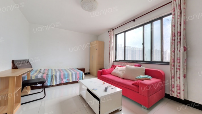 城市风景夏日景色一期二手房实景图