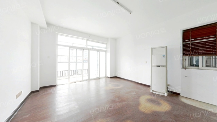 钻石年代二手房实景图