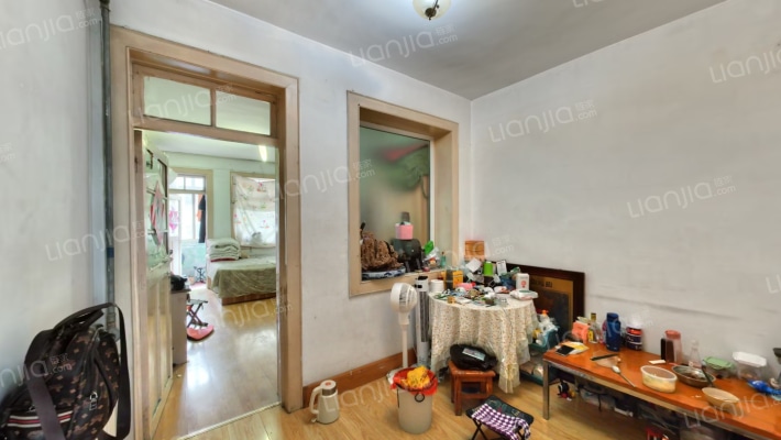 抚顺路24-48号二手房实景图