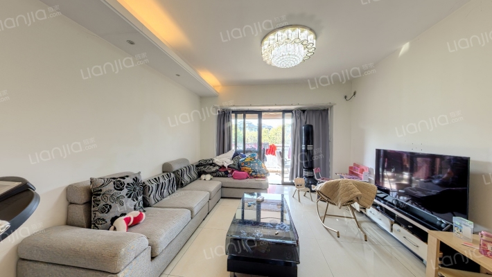 嘉朗湖畔二手房实景图