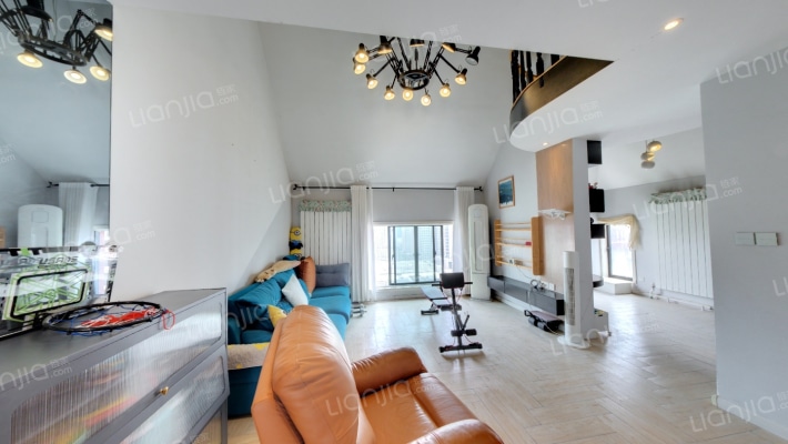 香克林小镇二手房实景图