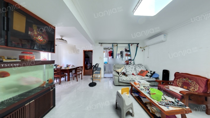 鹏湾花园一村二手房实景图