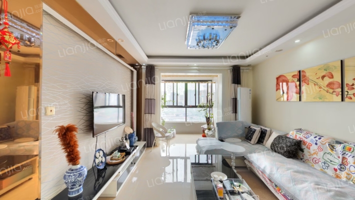 国基城邦逸墅二手房实景图