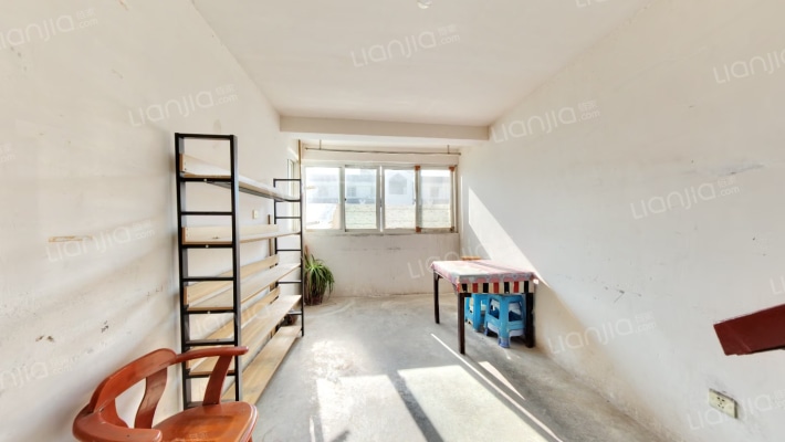 龙景花苑八区二手房实景图