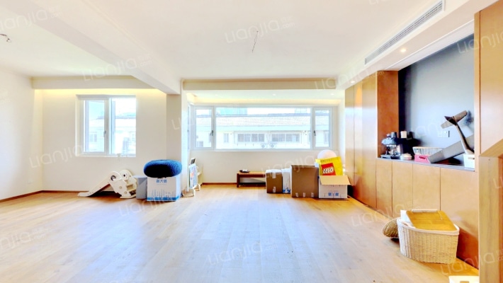 龙发花园二手房实景图