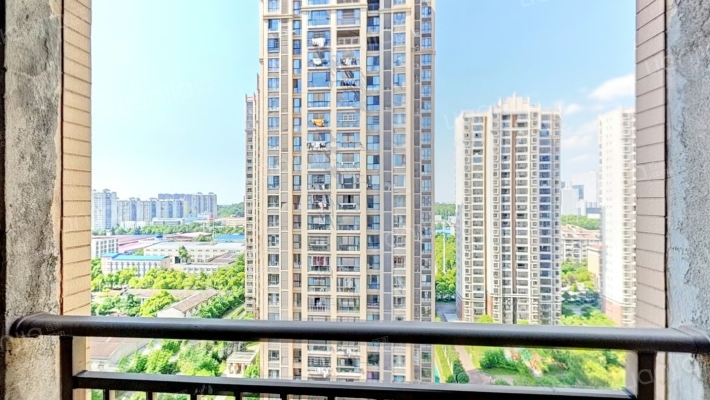 滨水天悦二手房实景图