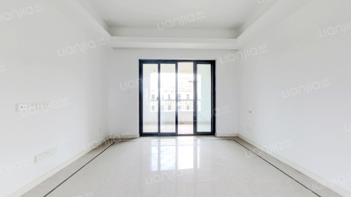 尚湖玫瑰园东区二手房实景图