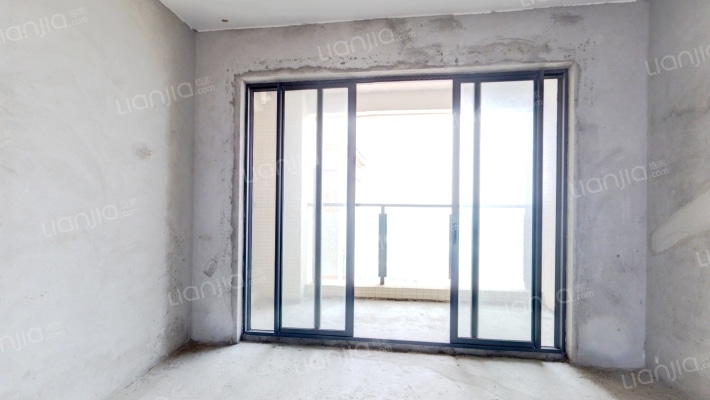 水岸湾豪庭二手房实景图