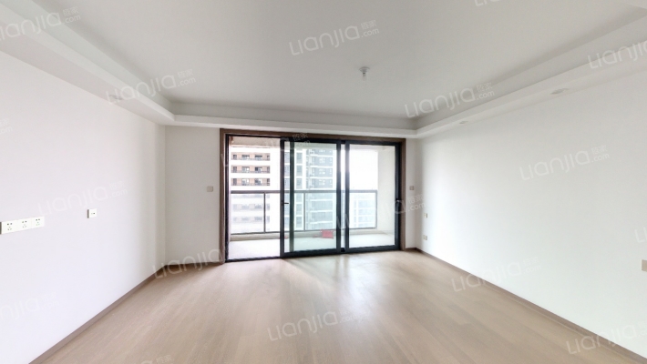 卓越府二手房实景图