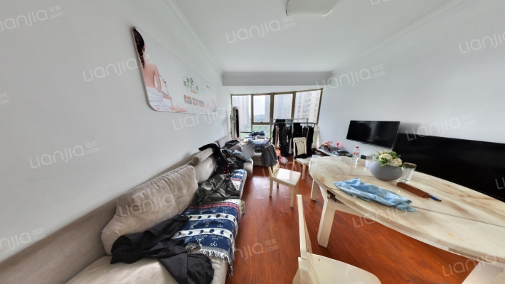 长顺滨江皇冠二手房实景图