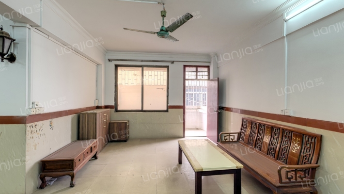 龙跃楼二手房实景图