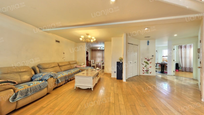 御花园温莎园二手房实景图