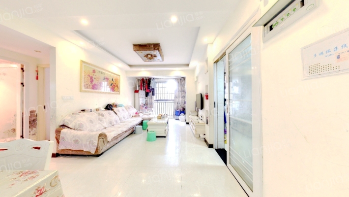 龙洲湾商圈+业主诚心出售+看房子方便+正规两室精装修-客厅