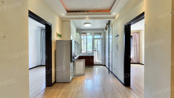 泊林阳光A区二手房实景图