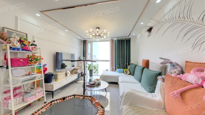 中房芳华美地二手房实景图