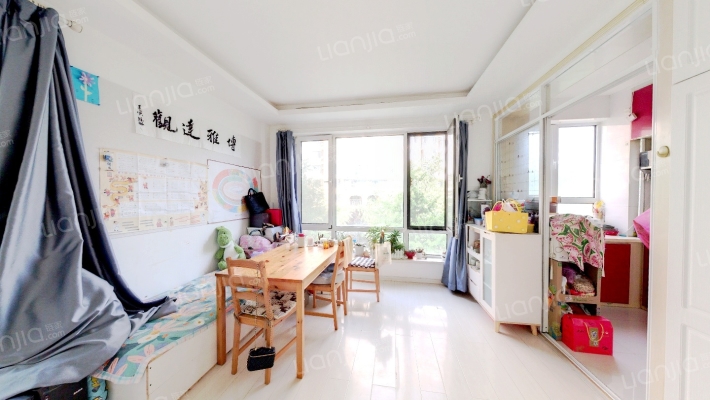 開世嘉年二期二手房实景图