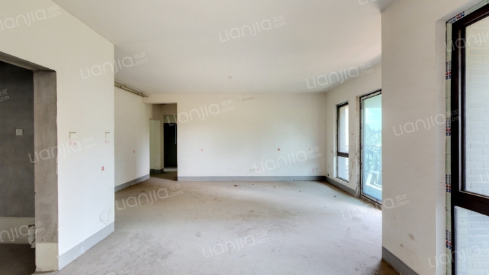 鸿府二手房实景图