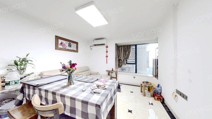 鸿景湾名苑二手房实景图