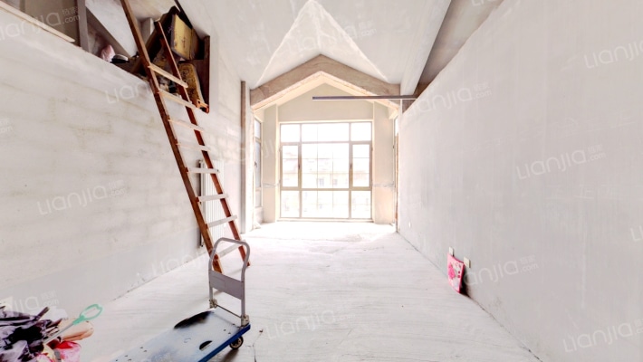 运达诺维溪谷三期二手房实景图