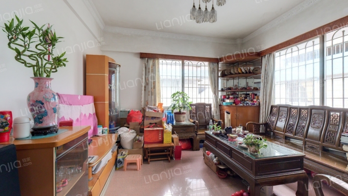 飞机维修公司宿舍二手房实景图