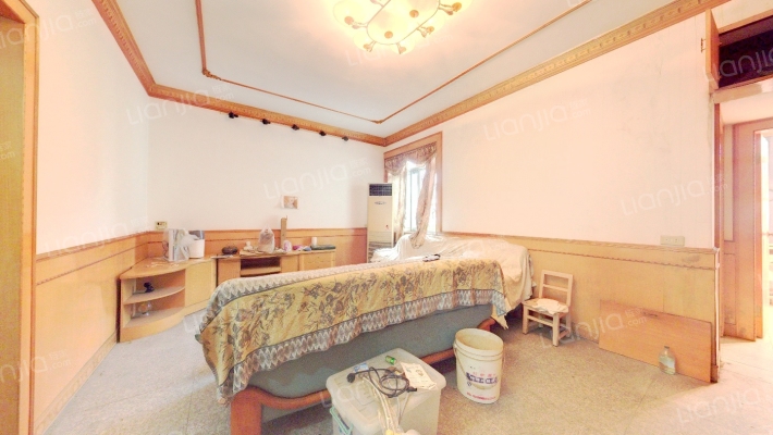 东方花园B区二手房实景图