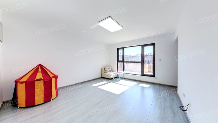 牛驼温泉孔雀城叠泉苑二手房实景图