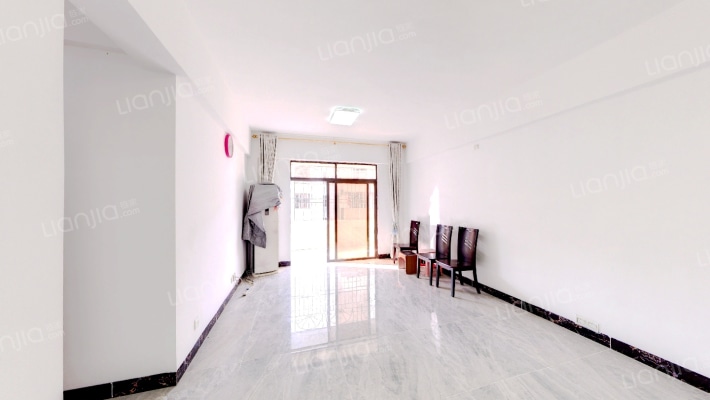 银马广场二手房实景图