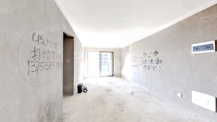 万融加州江山明樾二手房实景图