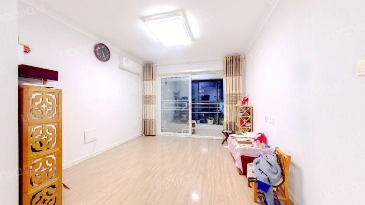 银和怡海衡悦大厦二手房实景图