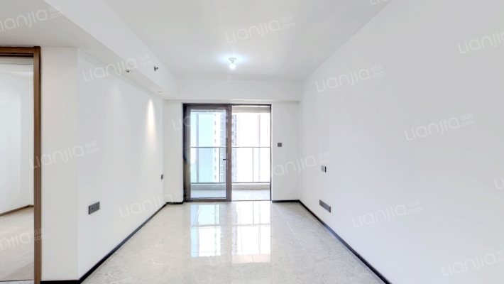 万科城市之光A区二手房实景图