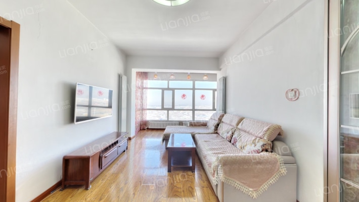 东方哥德堡二手房实景图