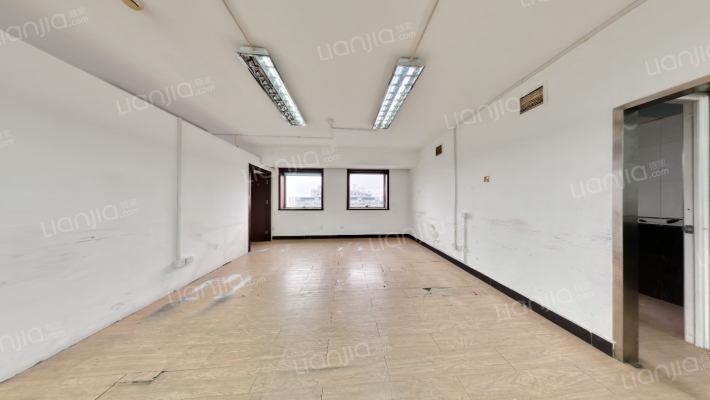 恒润中心二手房实景图