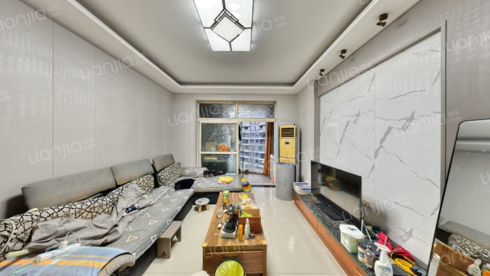 皓林新华苑二手房实景图