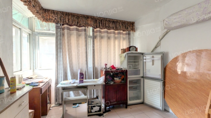 玉琳路139号二手房实景图