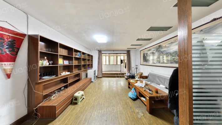 济发泉星二手房实景图